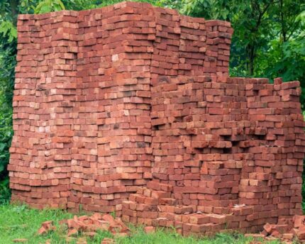 Dynamic Concrete Bricks